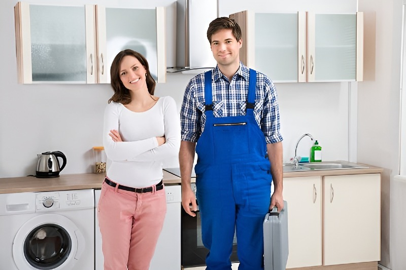 Buld-in Microwave Repair Tips for Oceanside, CA Homes